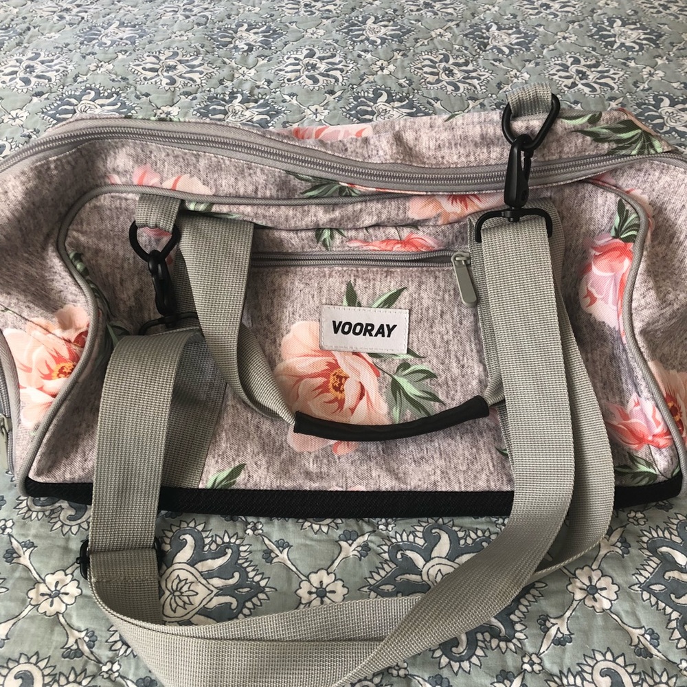 Vooray small duffle bag